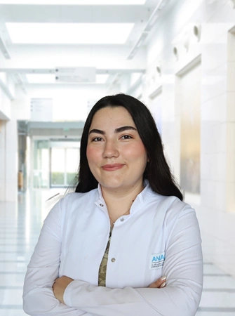 Ela Nur